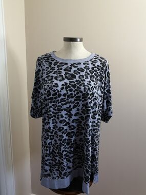 Dantelle 1X Leopard Print Tunic Top Lavender Gray Black